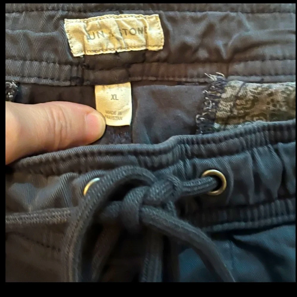 Sun + Stone Men's Cargo Shorts Elastic Waistband W/Drawcord 5 Pockets Sz XL